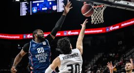 Anadolu Efes, konuk ettiği Beşiktaş'ı 95-81 yendi