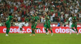Amedspor, evinde Beşiktaş’ı mağlup etti