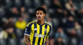 Fenerbahçe'nin Hollandalı futbolcusu Oosterwolde, ameliyat edildi