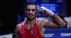 Milli boksör Emrah Yaşar, Avrupa Şampiyonası'nda finale yükseldi