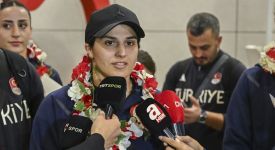 2026 Avrupa Boks Şampiyonası'nda 10 madalya kazanan milli boksörler yurda döndü