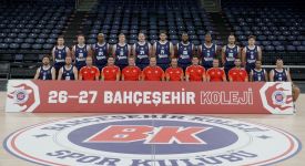 Bahçeşehir Koleji oyuncuları Malachi Flynn ile İsmet Akpınar kadro kalitesinden memnun