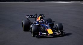 Formula 1 Bahreyn Grand Prix'sini Max Verstappen kazandı