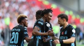 Trabzonspor, deplasmanda Samsunspor'u 3-0 yendi